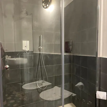 Palazzo Siena De Facendis 3* 比通托