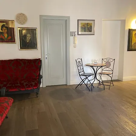 Palazzo Siena De Facendis 住宿加早餐酒店 3*