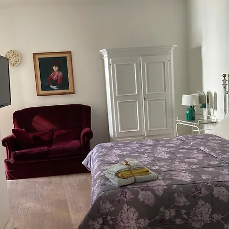 Palazzo Siena De Facendis 住宿加早餐酒店 3*